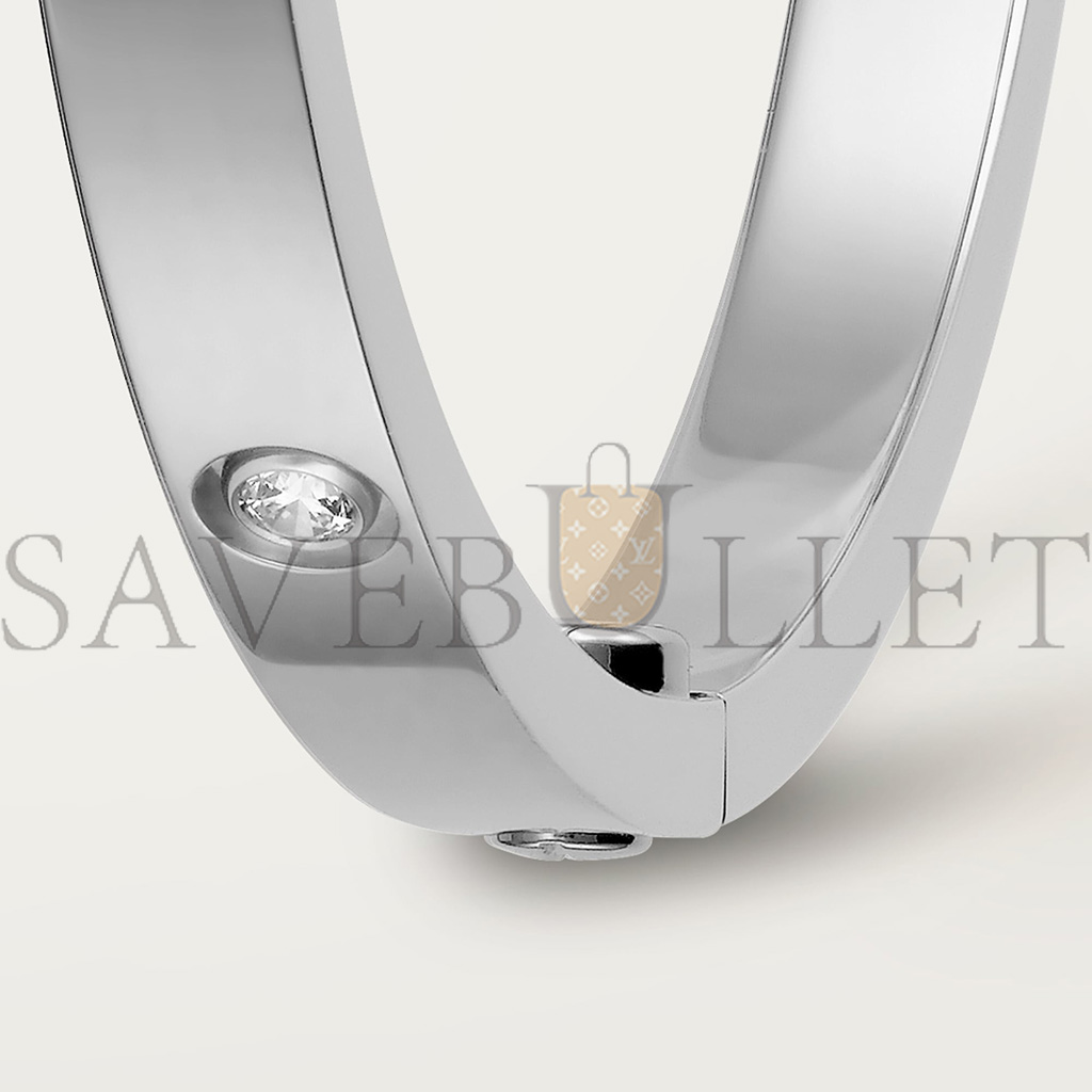 CARTIER  LOVE BRACELET, SMALL MODEL, 10 DIAMONDS B6048017