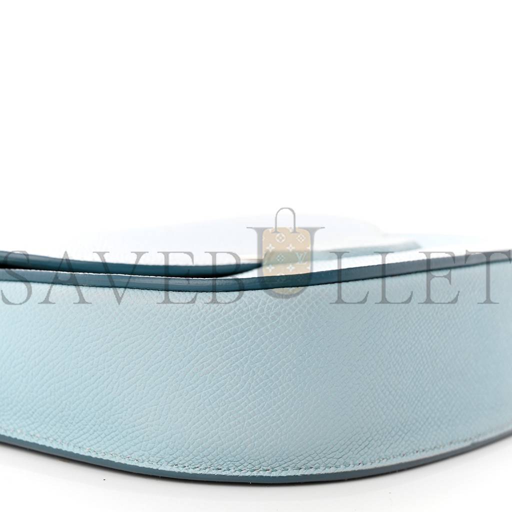 CELINE GRAINED CALFSKIN SMALL TROTTEUR PALE BLUE (18*17*4cm)