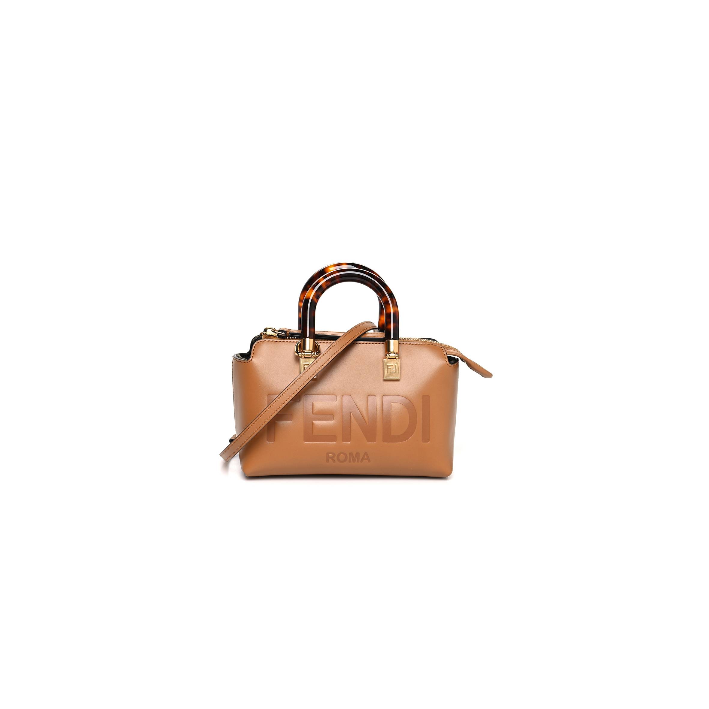 FENDI VITELLO KING PLEXIGLASS LOGO EMBOSSED MINI BY THE WAY TOP HANDLE BOSTON BAG CARAMELLO (18*11*8cm)